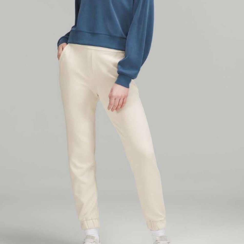 Lululemon Softstreme Relaxed High-Rise Pant